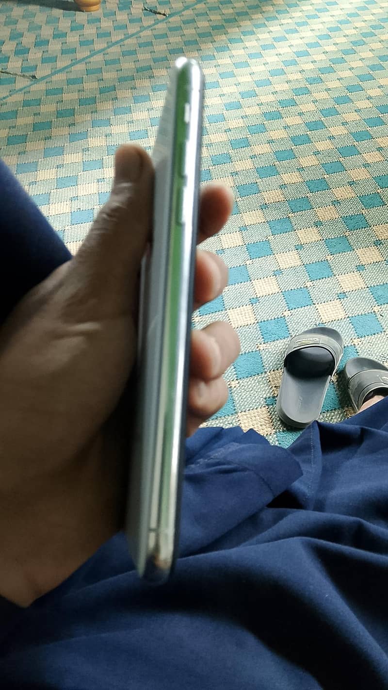 Apple iPhone X 2