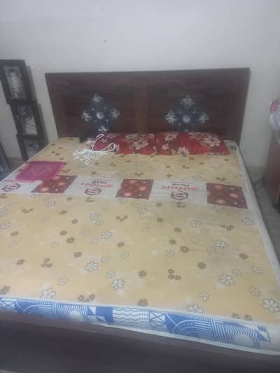 King size bed for sale