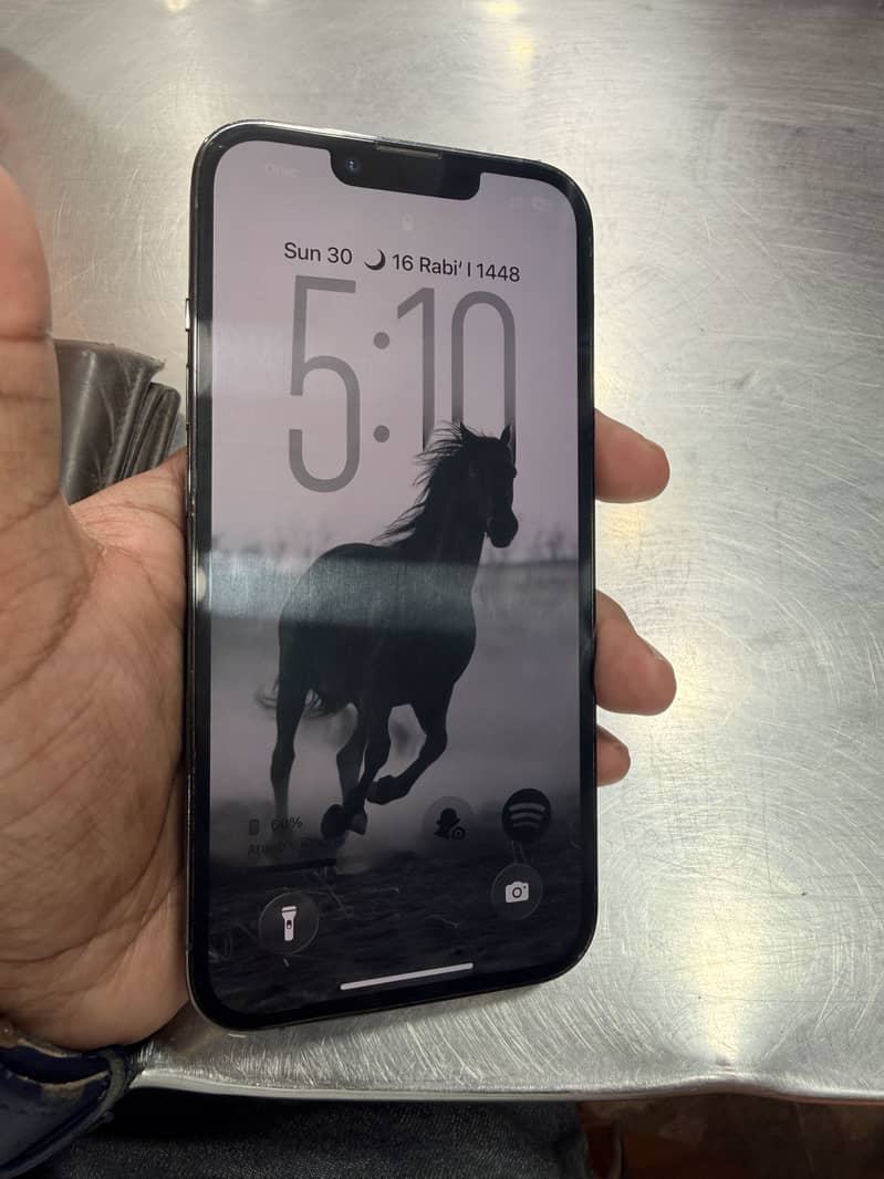 Apple iPhone 13 Pro 1