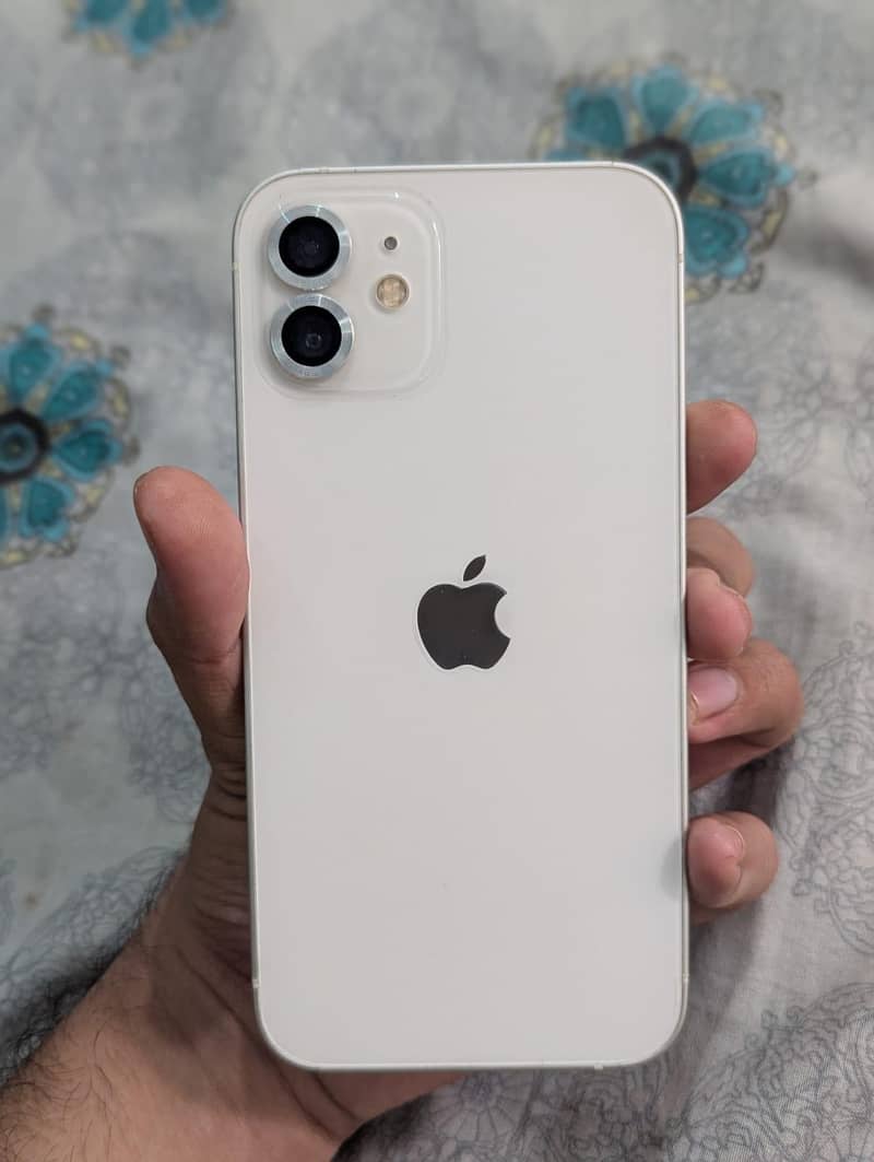 Apple iPhone 12 1