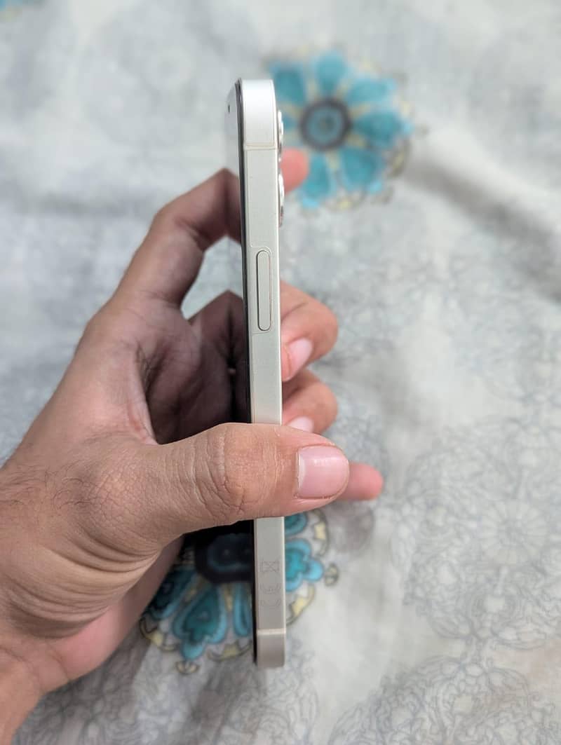 Apple iPhone 12 2