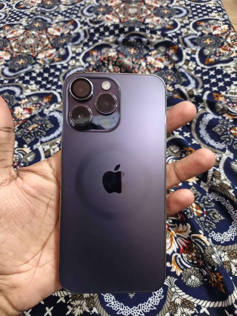 Apple iPhone 14 Pro Max 0
