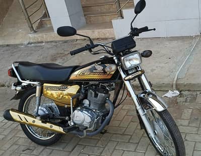 Honda 125 Special Gold Edition 2025 (Like New)