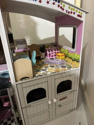 Doll house
