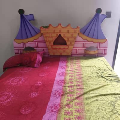 queen bed