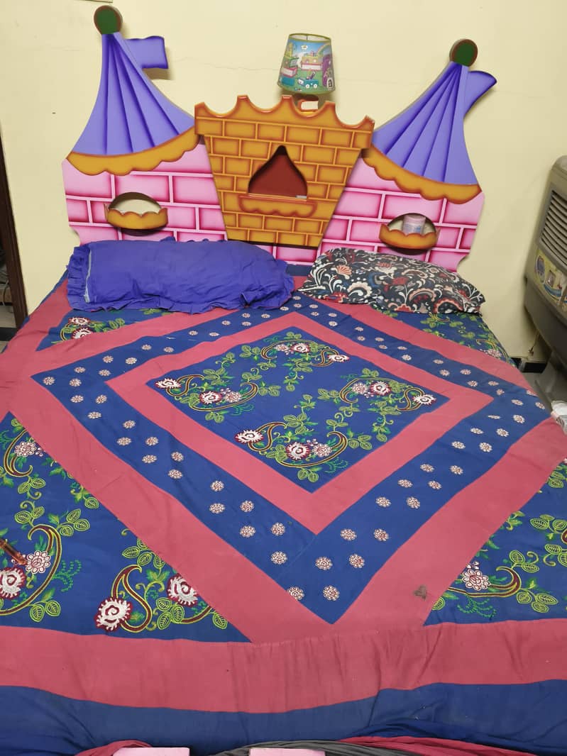 queen bed 3