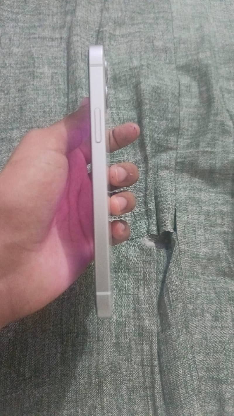 Apple iPhone 12 5