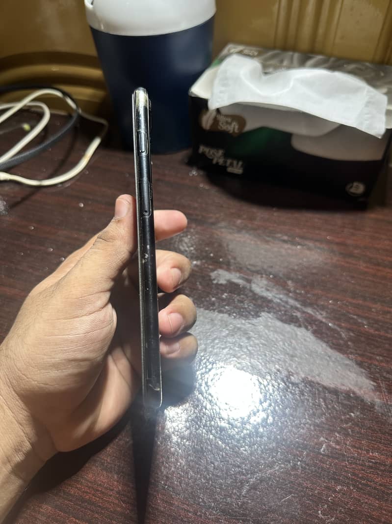 Apple iPhone 7 Plus 2