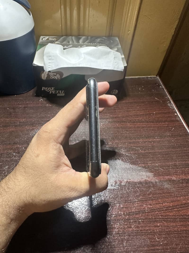 Apple iPhone 7 Plus 3