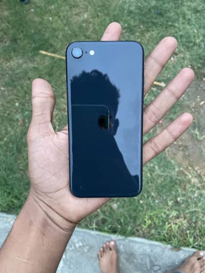Apple iPhone SE