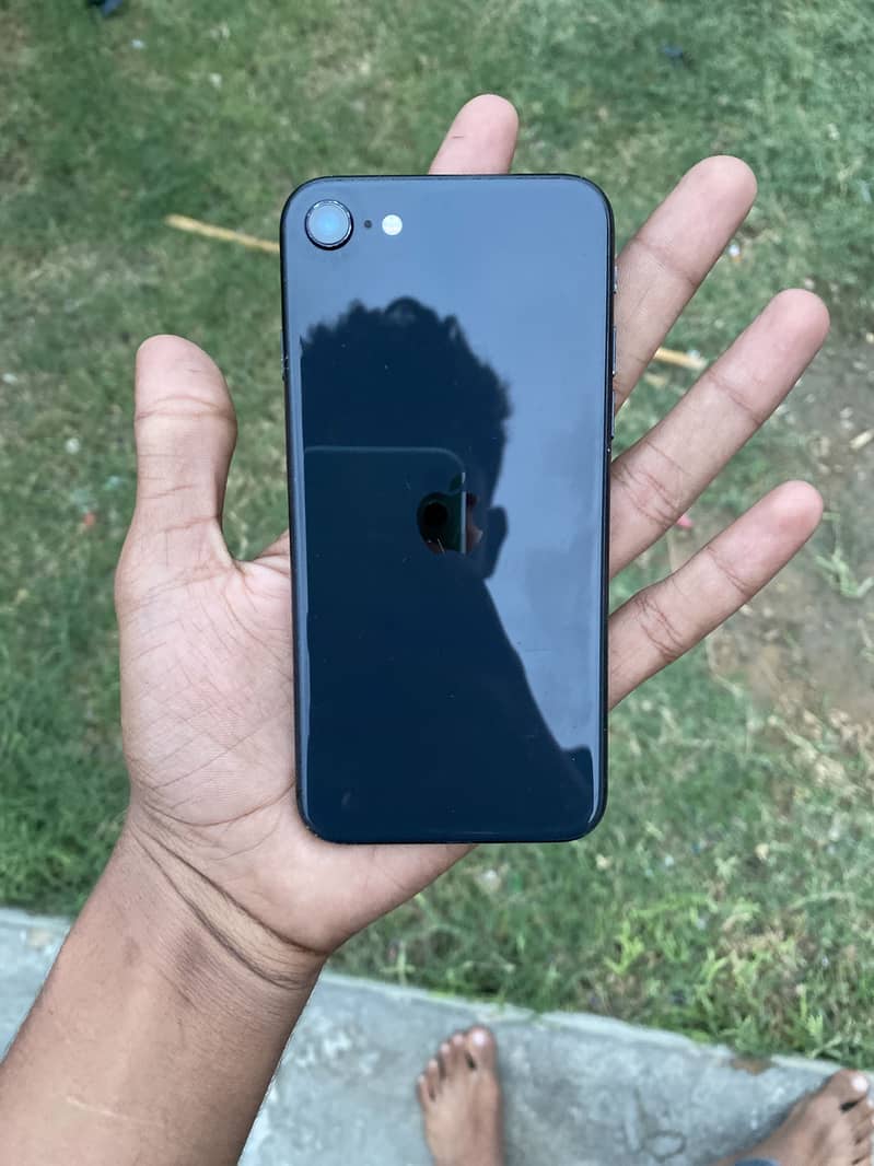 Apple iPhone SE 0
