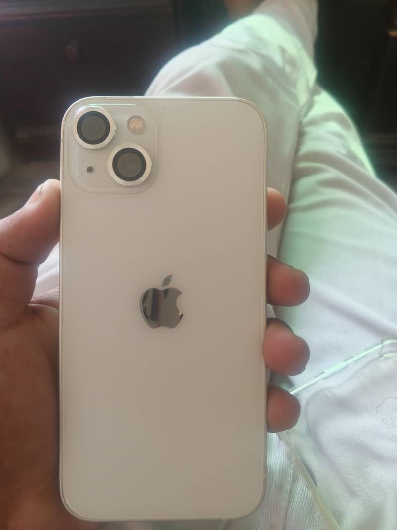 Apple iPhone 13 7