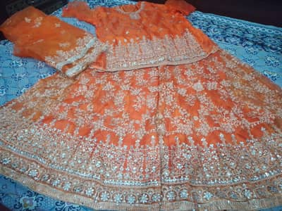 ہیوی ایمبرائیڈرڈ اورنج ارگنزا ڈریس - پارٹی ویئر - Used