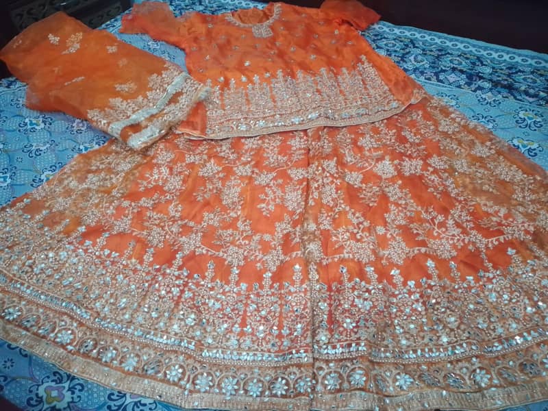ہیوی ایمبرائیڈرڈ اورنج ارگنزا ڈریس - پارٹی ویئر - Used 0