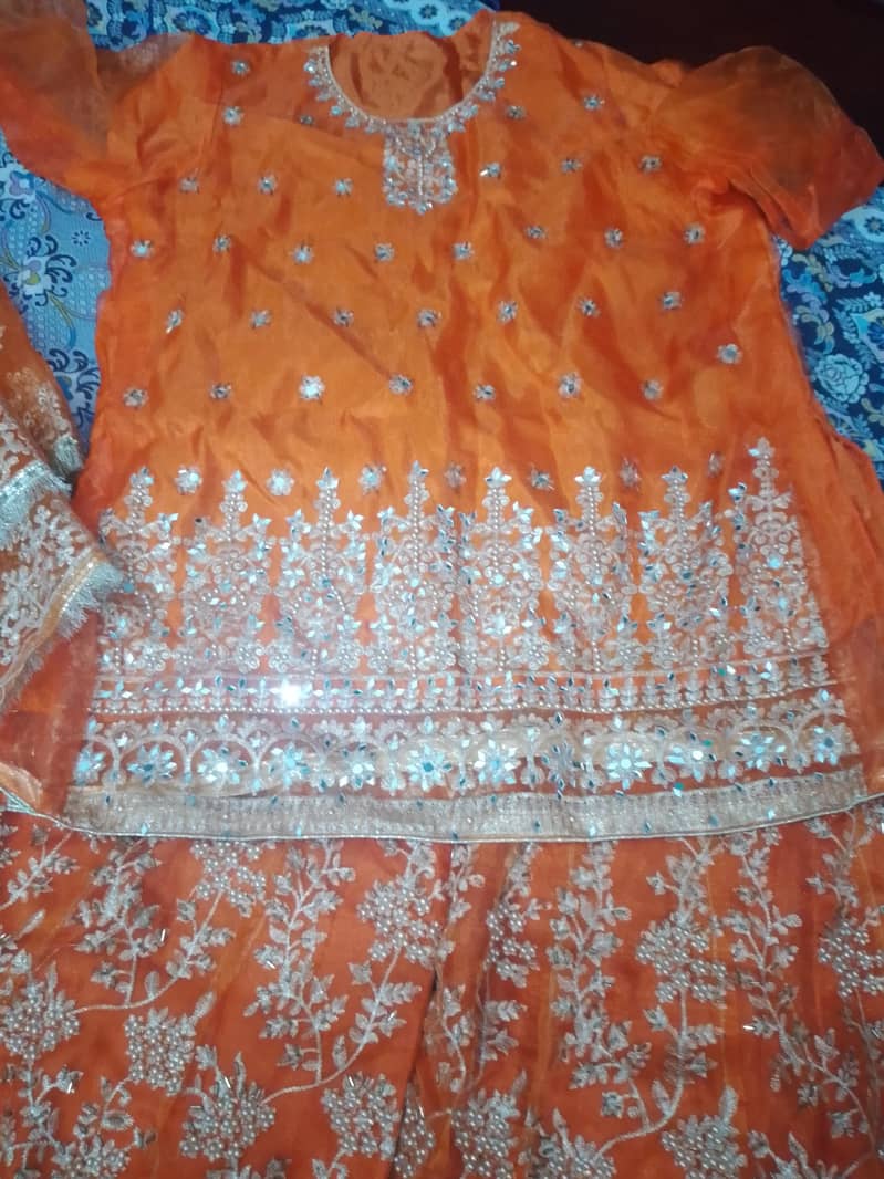 ہیوی ایمبرائیڈرڈ اورنج ارگنزا ڈریس - پارٹی ویئر - Used 2