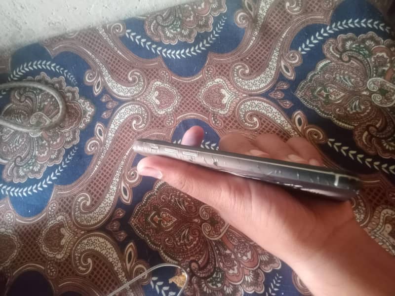 Apple iPhone X 4