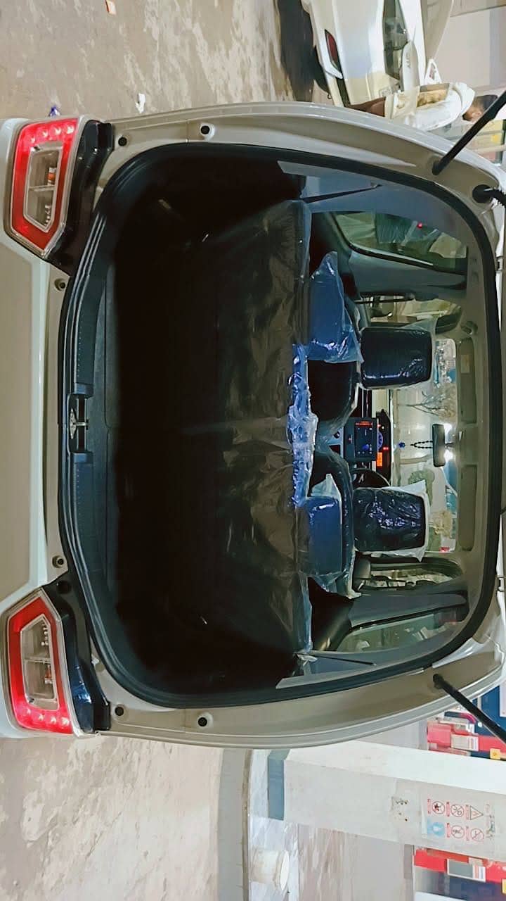 Wagon r 6