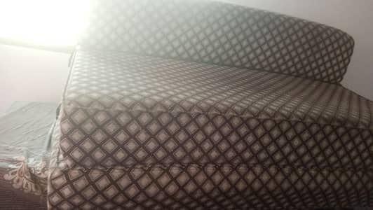 sofa hai ,