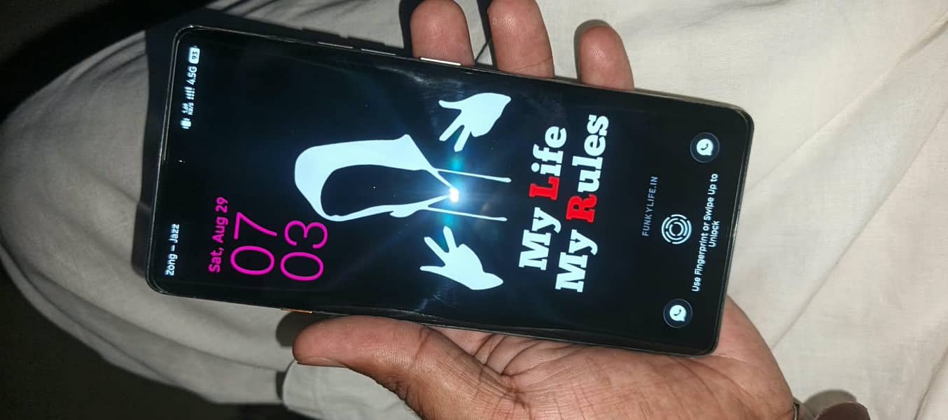 Tecno CAMON 40 Pro 0