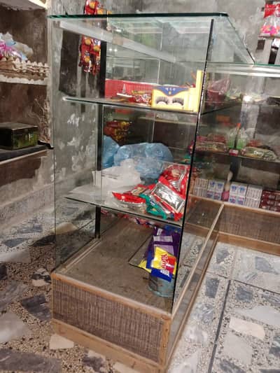 Glass Display Showcases – 2 Pieces – 5 Ft & 3.5 Ft