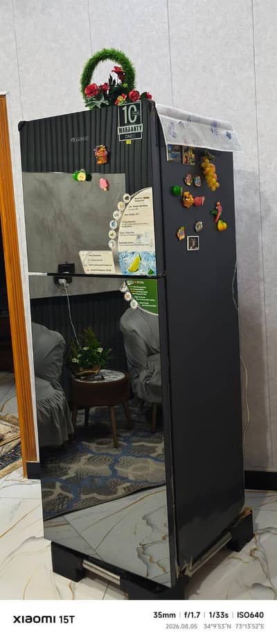 gree glass door fridge for sale hn