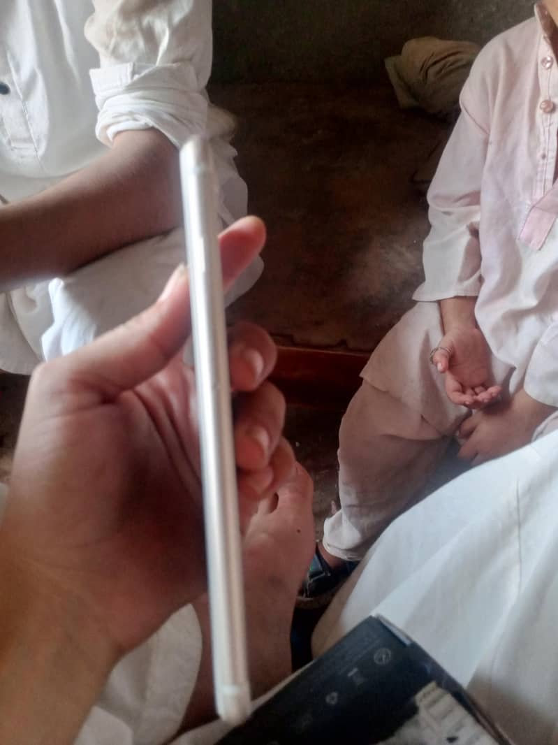 Apple iPhone 7 Plus 2