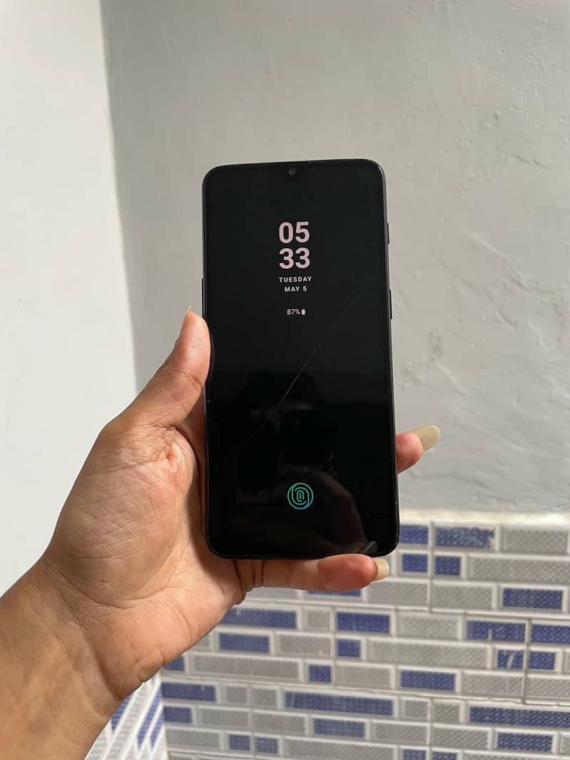 One Plus 6T 2