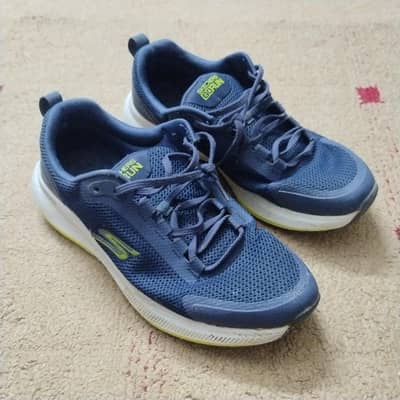 Original Used Skechers Jogger Shoes For Sale.