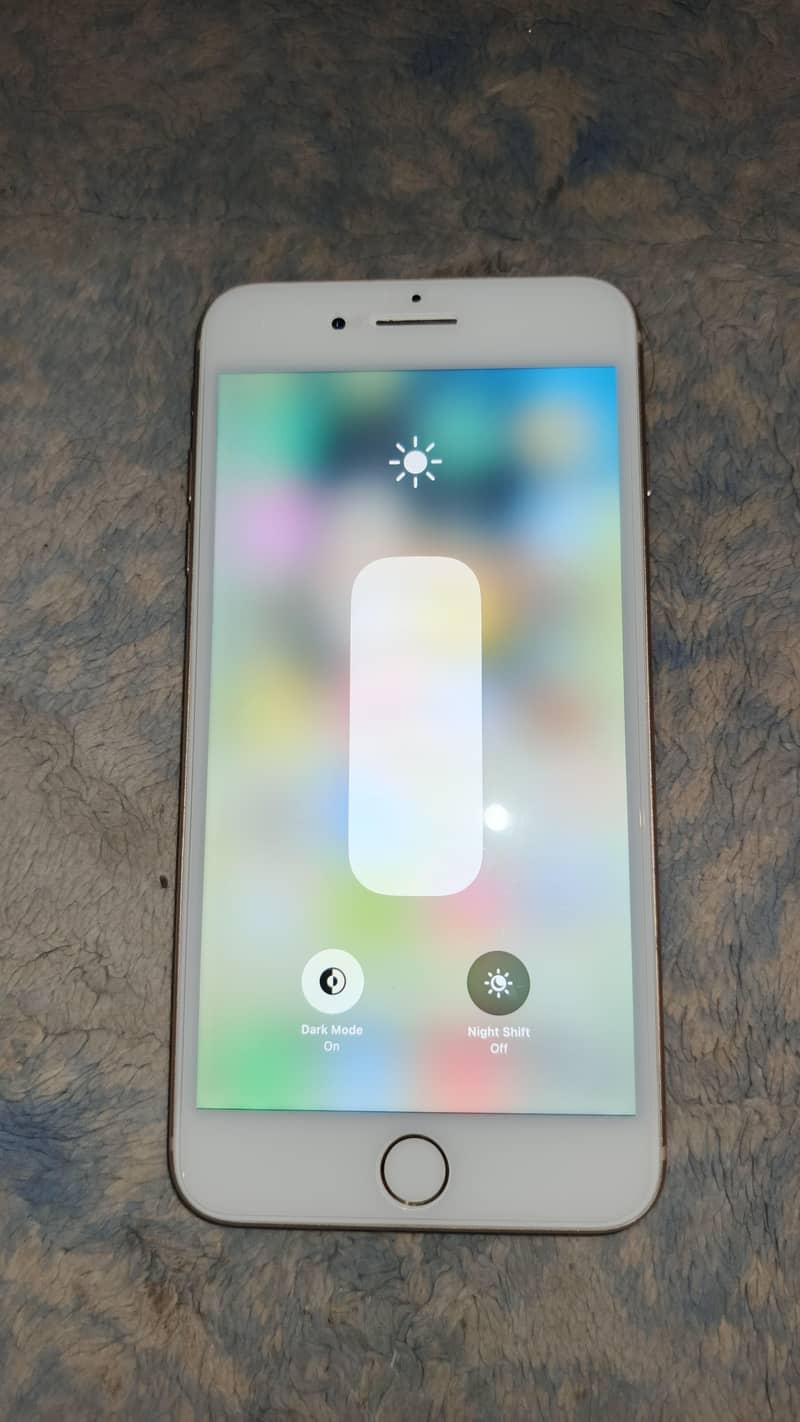 Apple iPhone 8 Plus 1