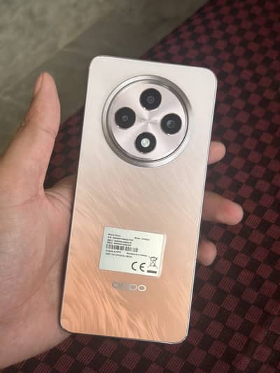 OPPO Reno F12