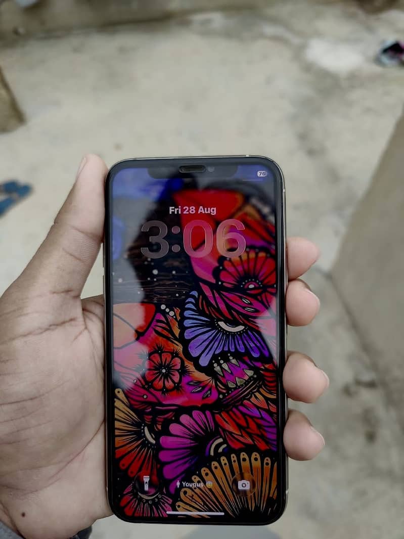 Apple iPhone 11 Pro 3