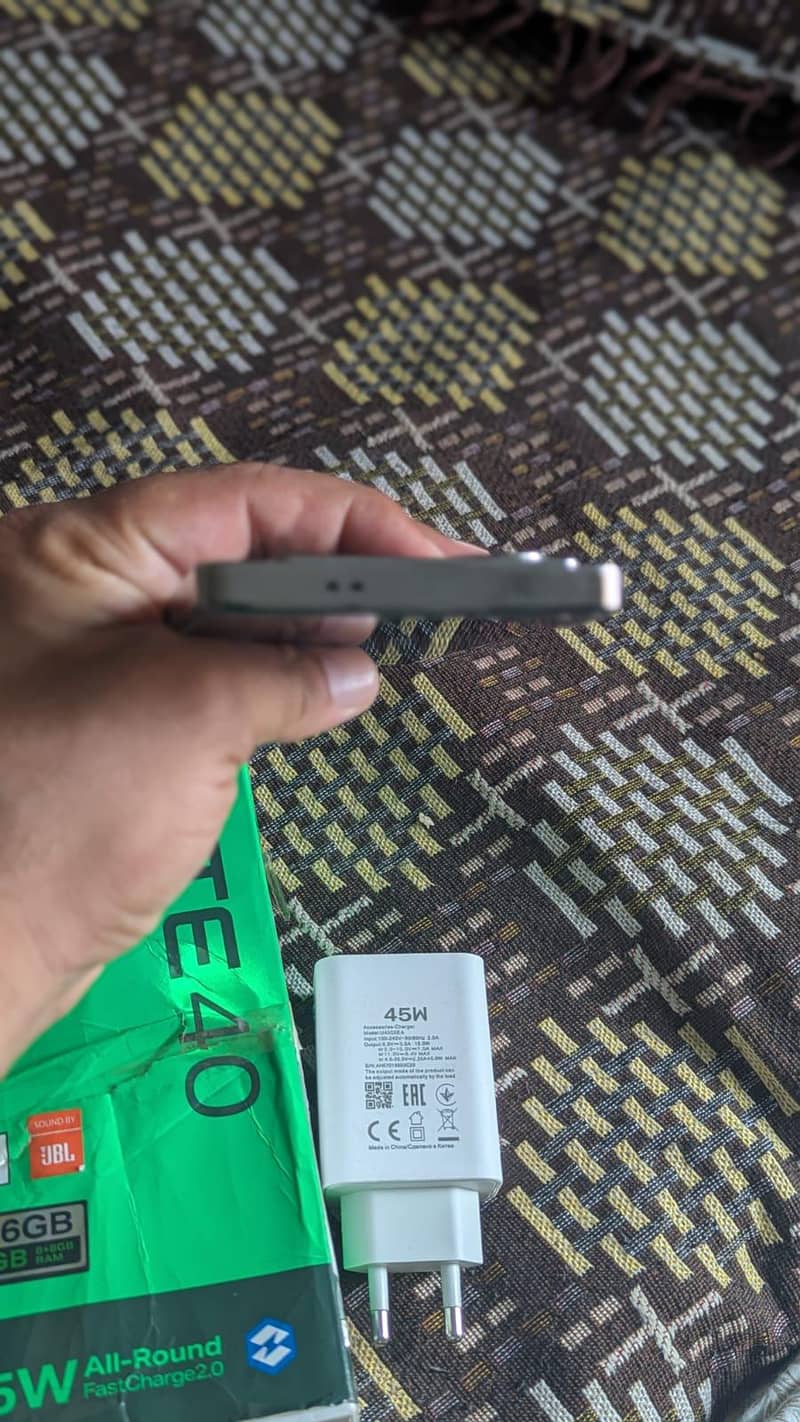 Infinix Note 40 2