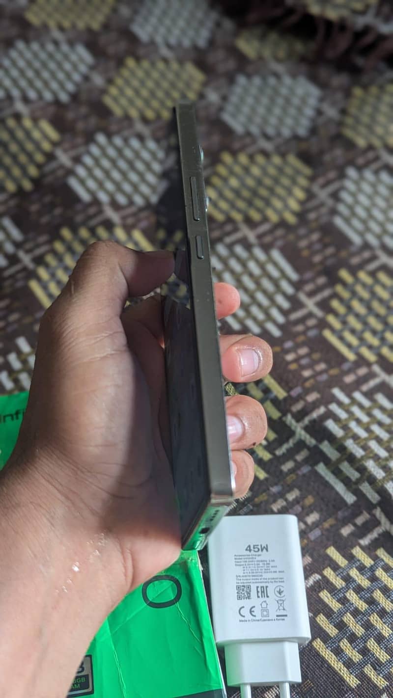 Infinix Note 40 7