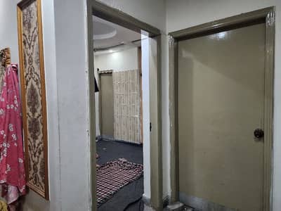 Old Muslim Town Flat For Rent For Bachelors 2 Bed Tv Lounge Kitchen Parking