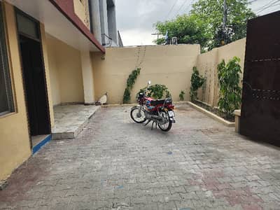 Muslim Town 1 Kanal Commercial 11 Rooms Prime Location Esy Approach For Office School College Health Institute