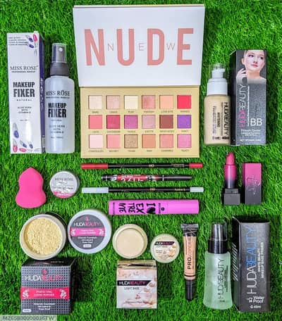 Ultimate makeup deal( 18 in 1 Complete box)