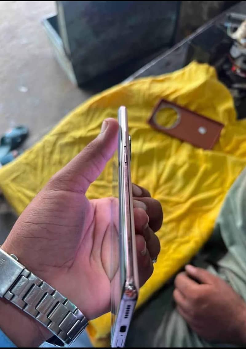 Infinix Zero 40 2