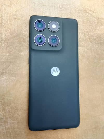 Motorola Edge 2025