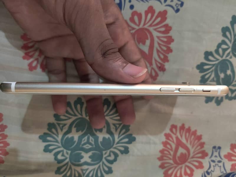Apple iPhone 6 Plus 8