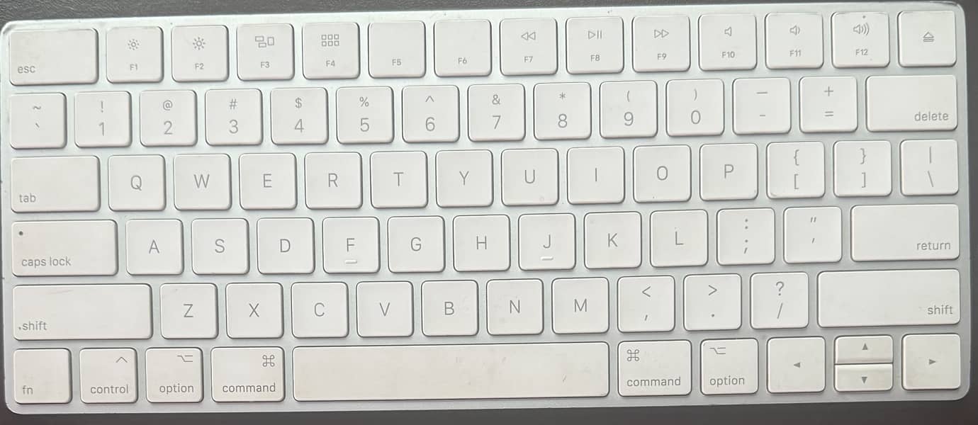 Apple Magic Mouse 2 + Magic Keyboard 2 3