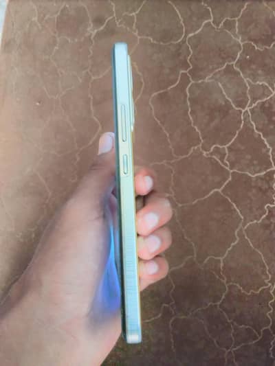 Vivo V25e