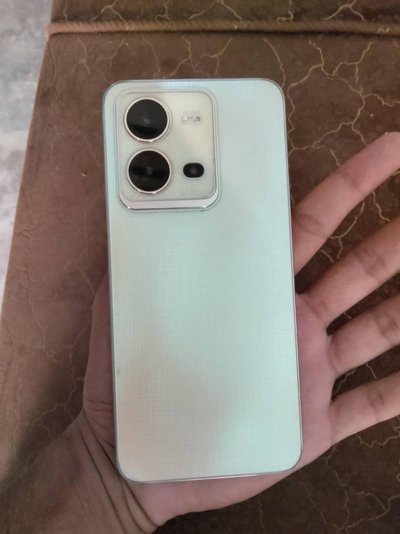 Vivo V25e 1