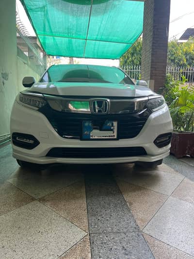 Honda Vezel Hybrid Z Sensing - 2018/24
