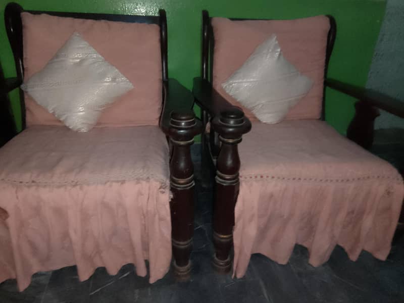 1+2 saaf condition sofa 3