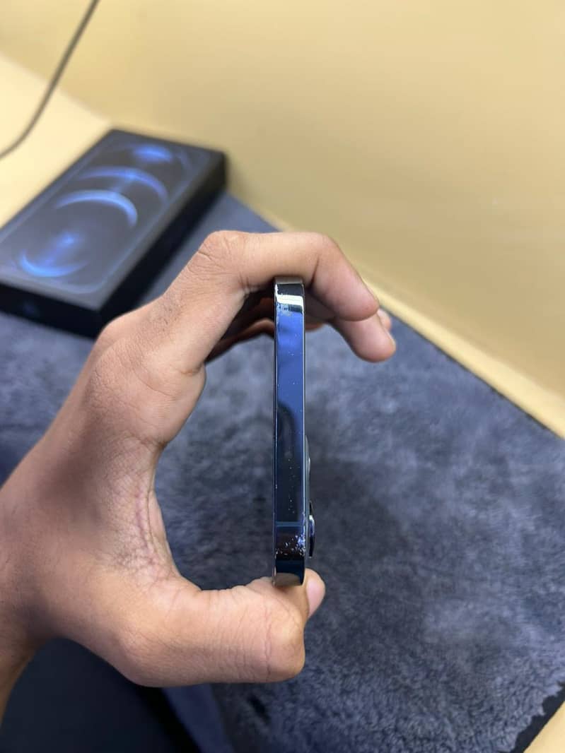 iphone 12pro max 5
