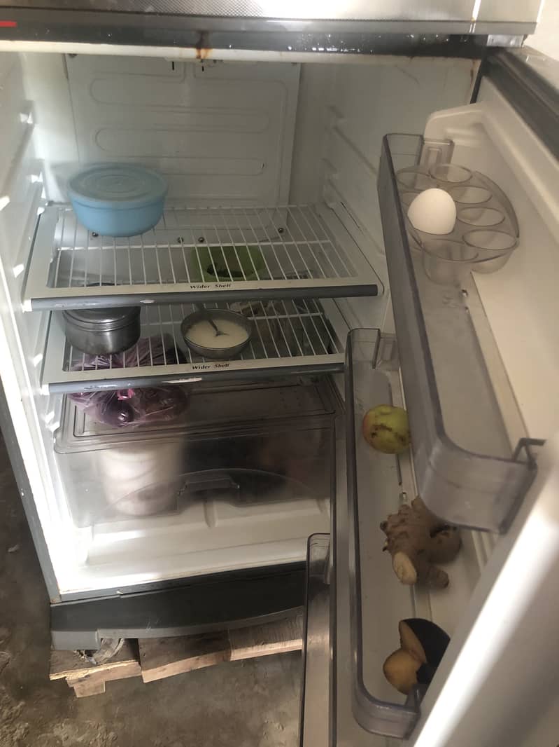 Dawlance fridge 4