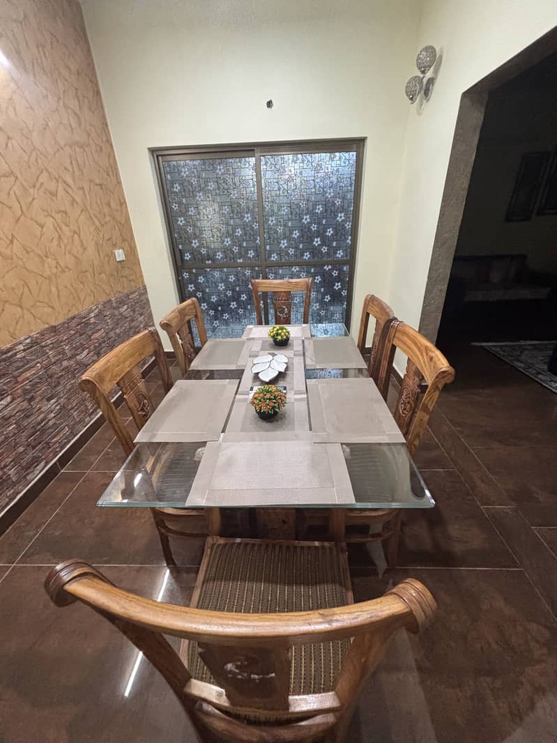 Dining table for 6 4