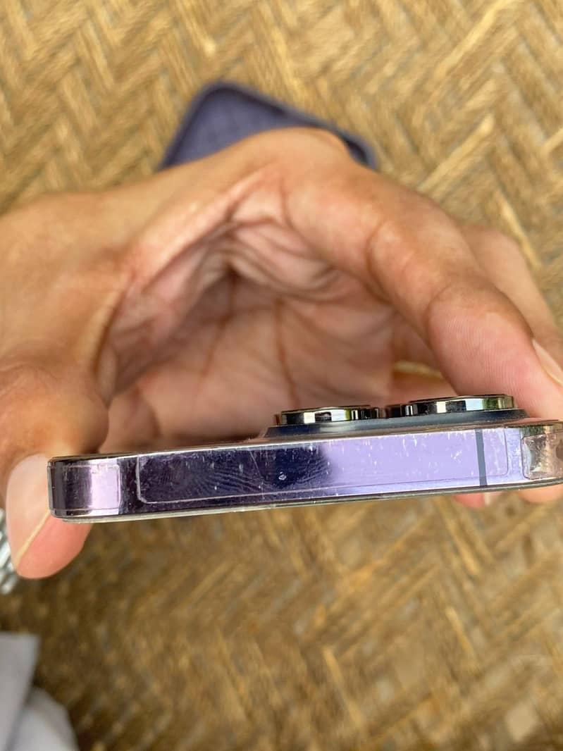 Apple iPhone 14 Pro 2
