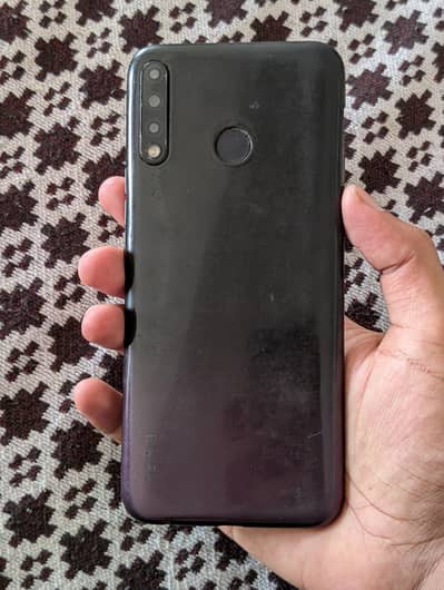 Tecno Spark 4