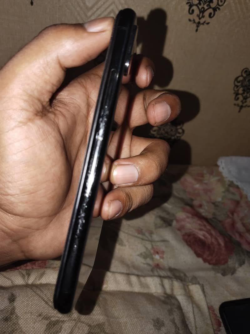 Apple iPhone X 3